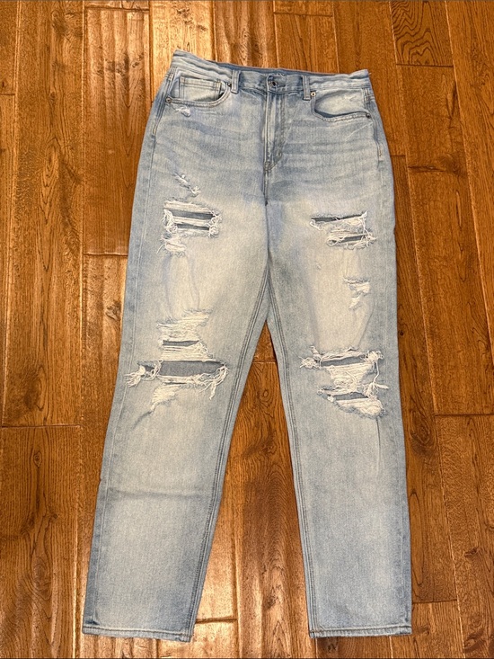 American Eagle Outfitters Denim - American Eagle Mom Jean